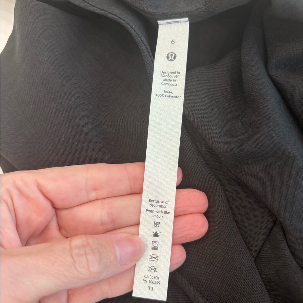 Lululemon V-Neck Midi Dress 6 Black NWT - Picture 7 of 7